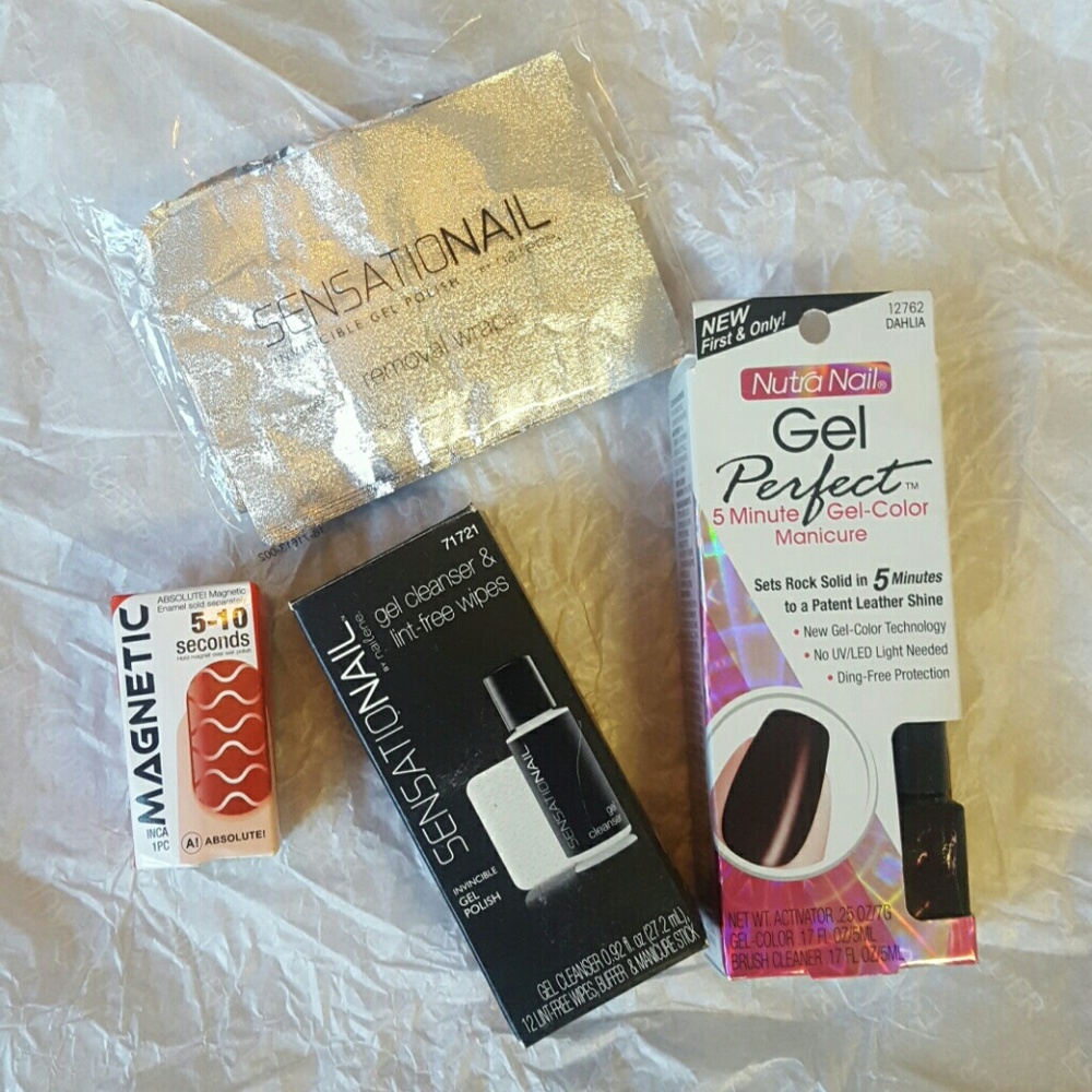 Nail accessories